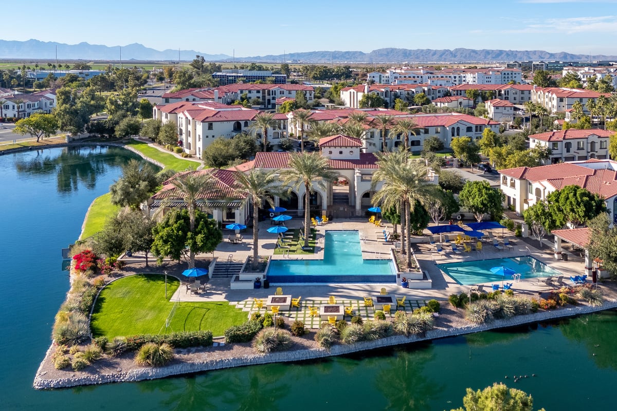 Photos Almeria at Ocotillo apartments in Chandler, AZ near Phoenix